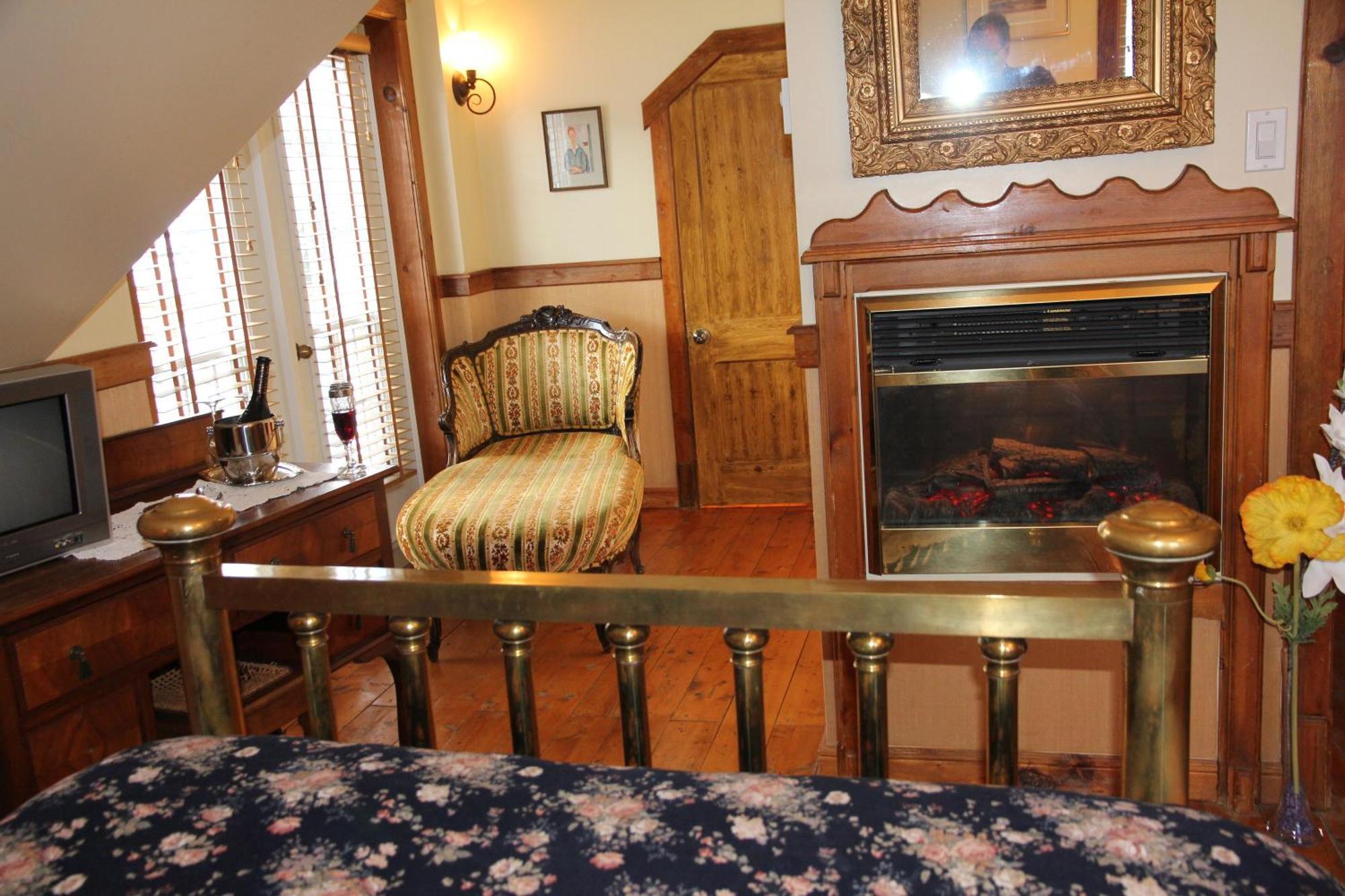 B&B Les Deux Pignons Petit-Saguenay Værelse billede