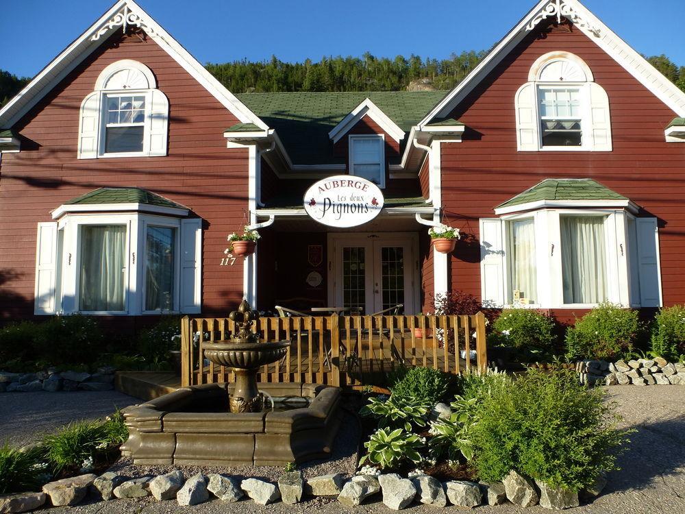 B&B Les Deux Pignons Petit-Saguenay Eksteriør billede