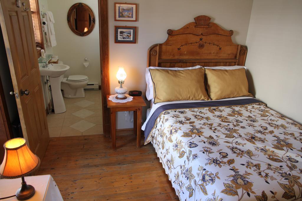 B&B Les Deux Pignons Petit-Saguenay Eksteriør billede